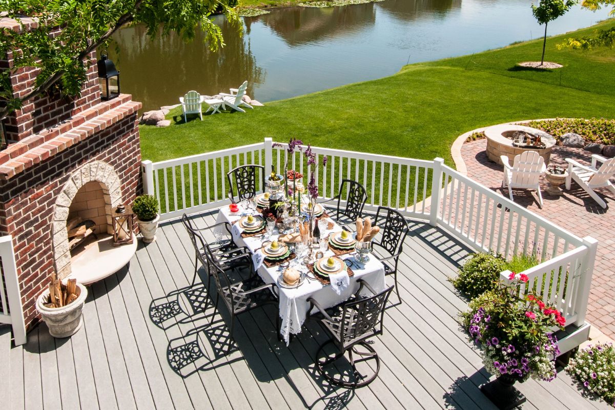 Beautiful outdoor living patio design