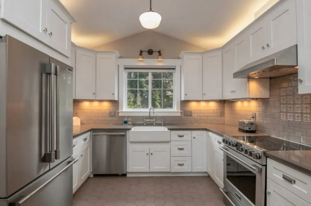 The U-Shaped kitchen layout with more storage.